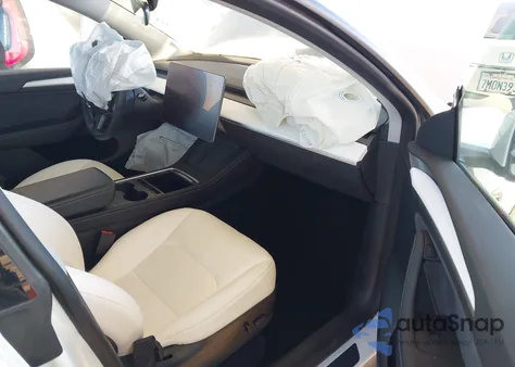 2023 Tesla Model Y Awd/Long Range Dual Motor All-Wheel Drive from USA, damaged, VIN 7SAYGDEE4PF620004